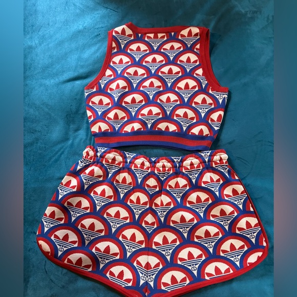 Gucci x Adidas Jacquard Red, Blue & White Patterned Crop Tank and Shorts Set - Picture 2 of 7